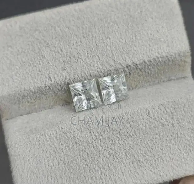 White Sapphire Gemstones