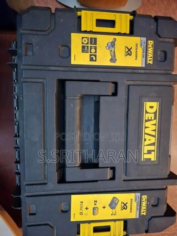 Dewalt Angle Grinder 100MM