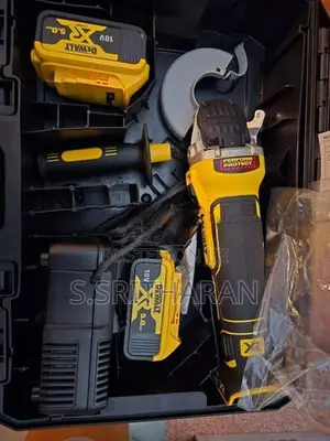 Dewalt Angle Grinder 100MM