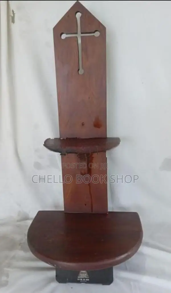 Statue Stand