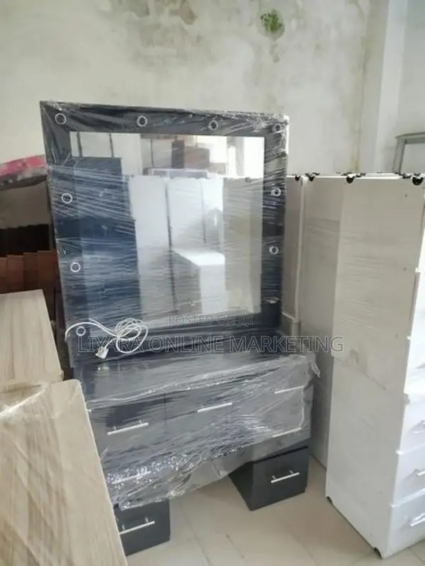 Melamine Dressing Table with Lights