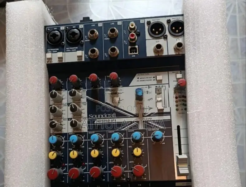 Sound craft Notepad 8fx mixer