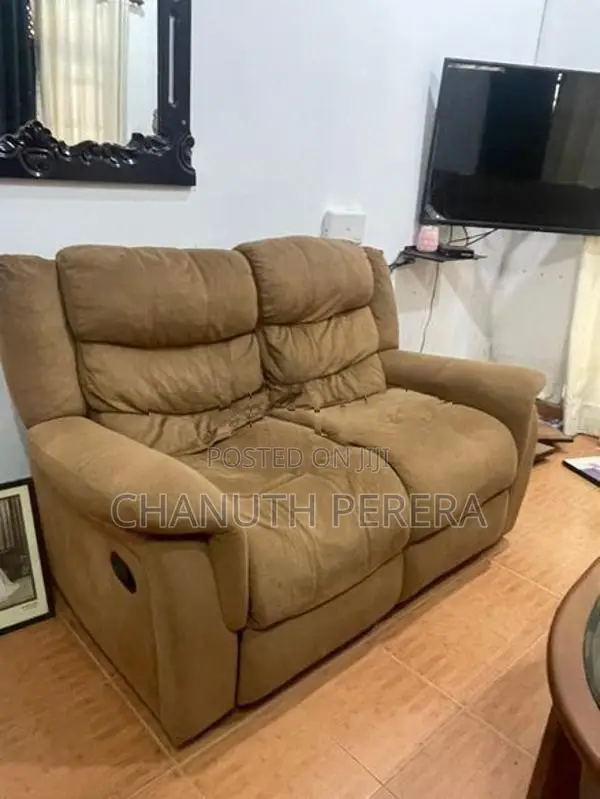 Arpico Recliner Ajustable Sofa Set