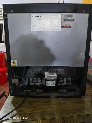 Mini bar refrigerator