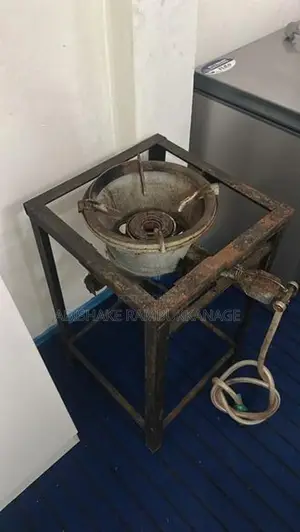 Cooker with Wok