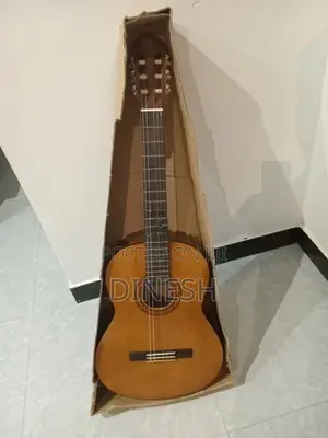 Yamaha C40 Guitar