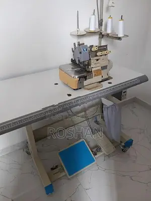 4 Thread Overlock Machine