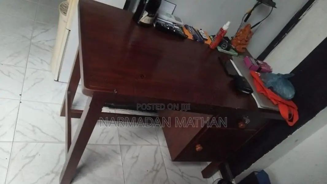 Cashier Table