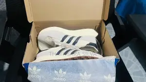 Adidas Retropy E5 Sneakers