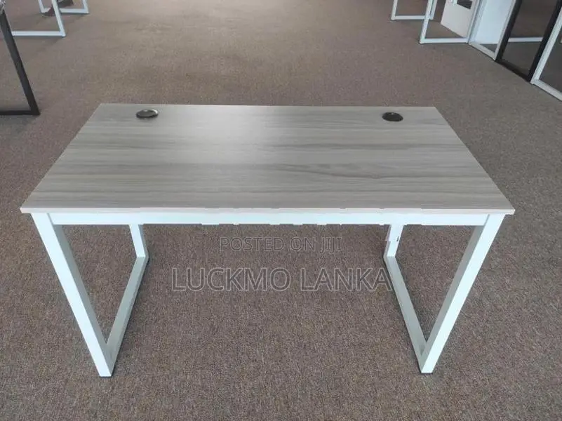 New 4x2 Size Computer Table (Ee5)