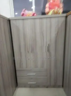 3 Door Wardrobe (K-27)