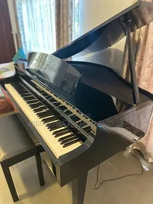 Yamaha Digital Grand Piano - CLP 565GP