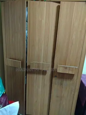 3 door wardrobe