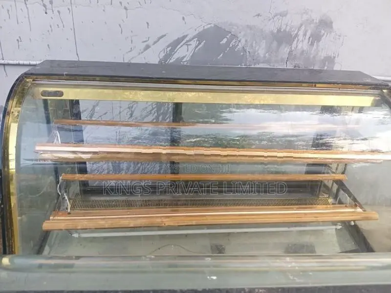 Commercial Cake Display Showcase Refrigerator – 420L