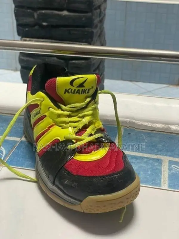 Indoor Shoes (Badminton)