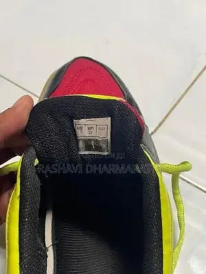 Indoor Shoes (Badminton)