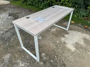 Modern 5x2 Smart Structure Table