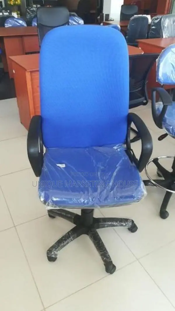 Piyestra Fabric Premium Manager Chairs