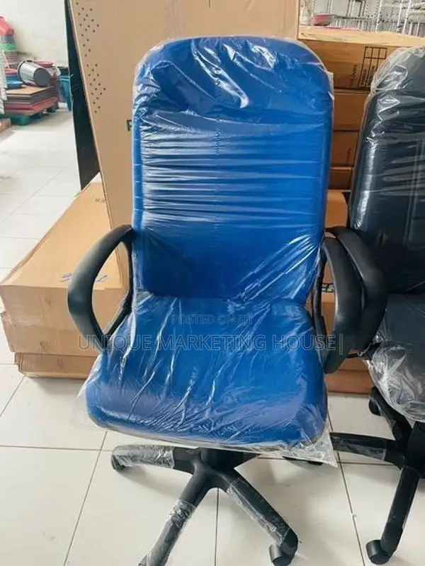 Piyestra Fabric Premium Manager Chairs