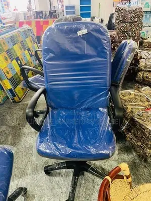 Piyestra Fabric Premium Manager Chairs