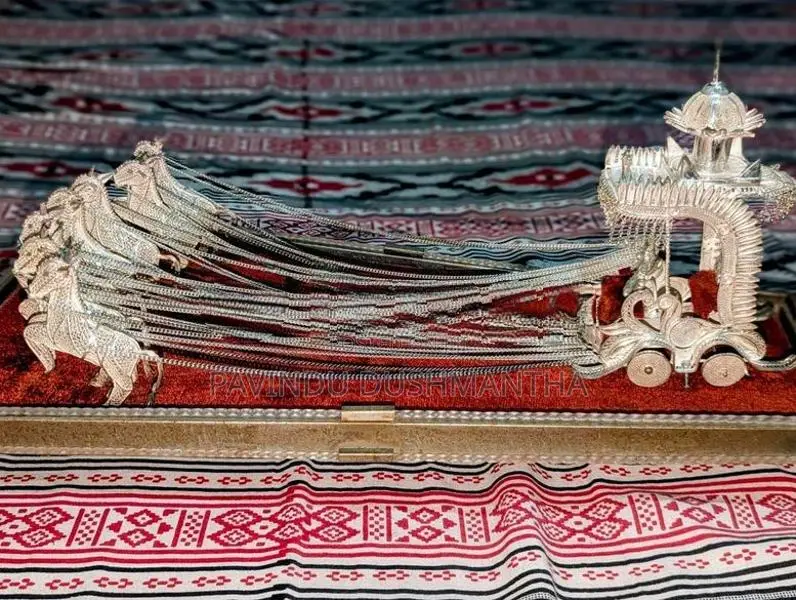 ​Silver Chariot