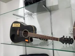 Box Guitar