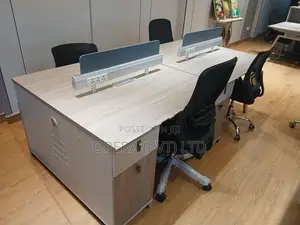Modern Office Table with Chairs