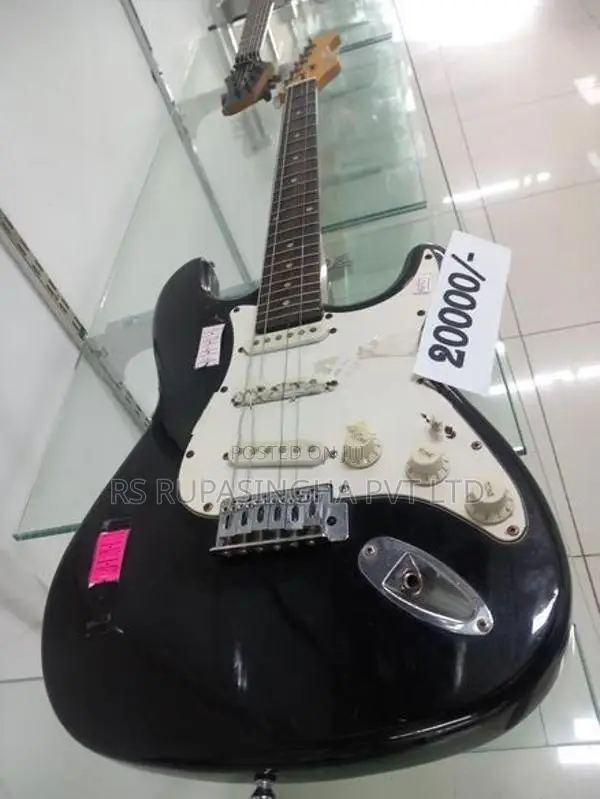 Suzuki Electric Guitar