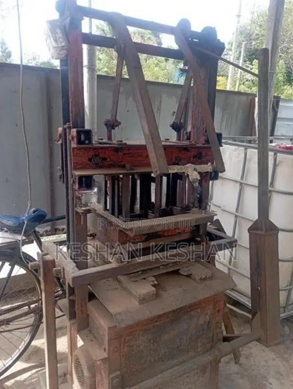 Cement Block Machine
