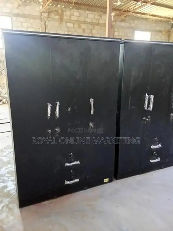 3 Door Black Cupboard (K-28)