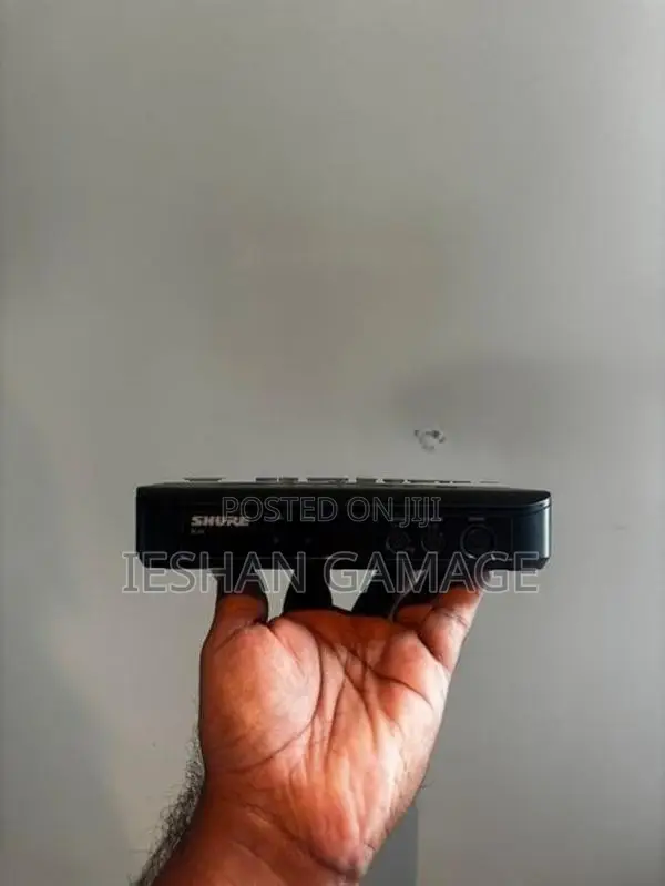 Shure BLX 4 Wireless Mic