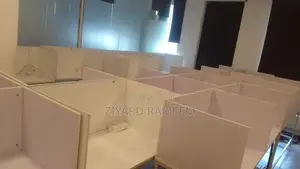 Used Office Furnitures with Glass Partitions