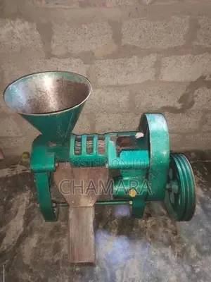 පොල් අබරන මැසිමක්