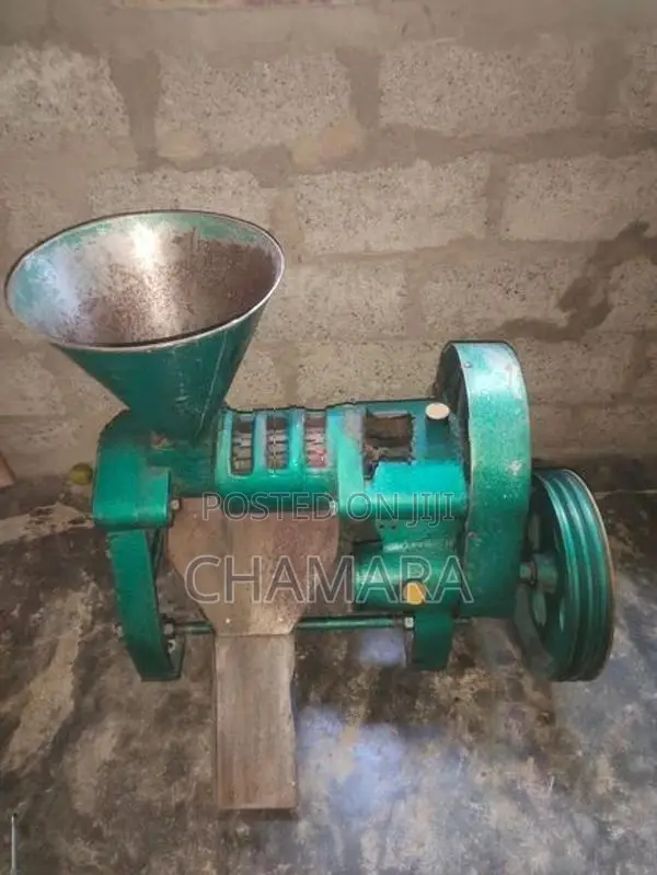පොල් අබරන මැසිමක්