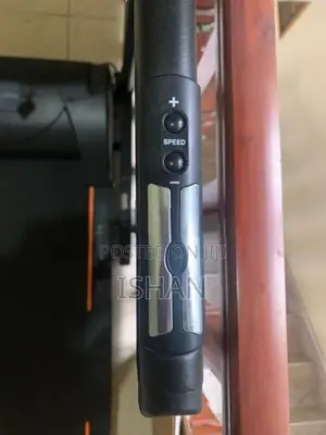 Singer Threadmill