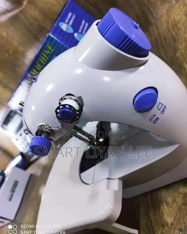 Sewing Machine with Table