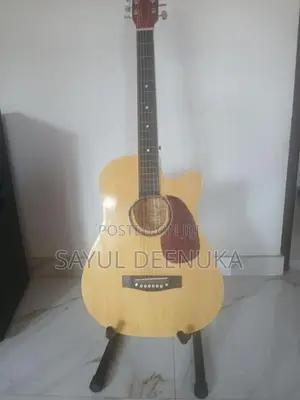Box Guitar