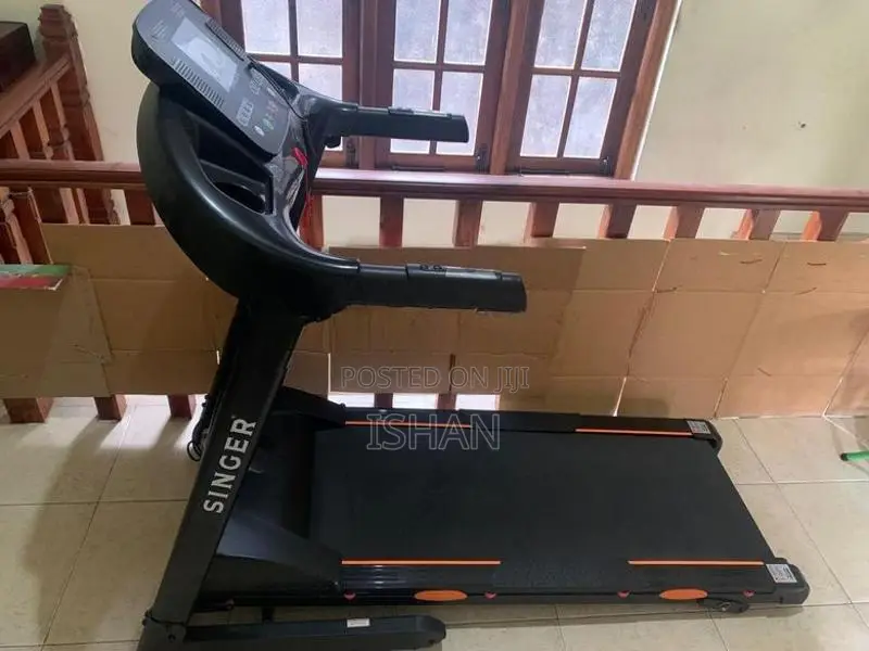 Singer Threadmill