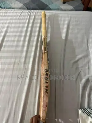 MB Malik Gold Platinum Edition Cricket Bat
