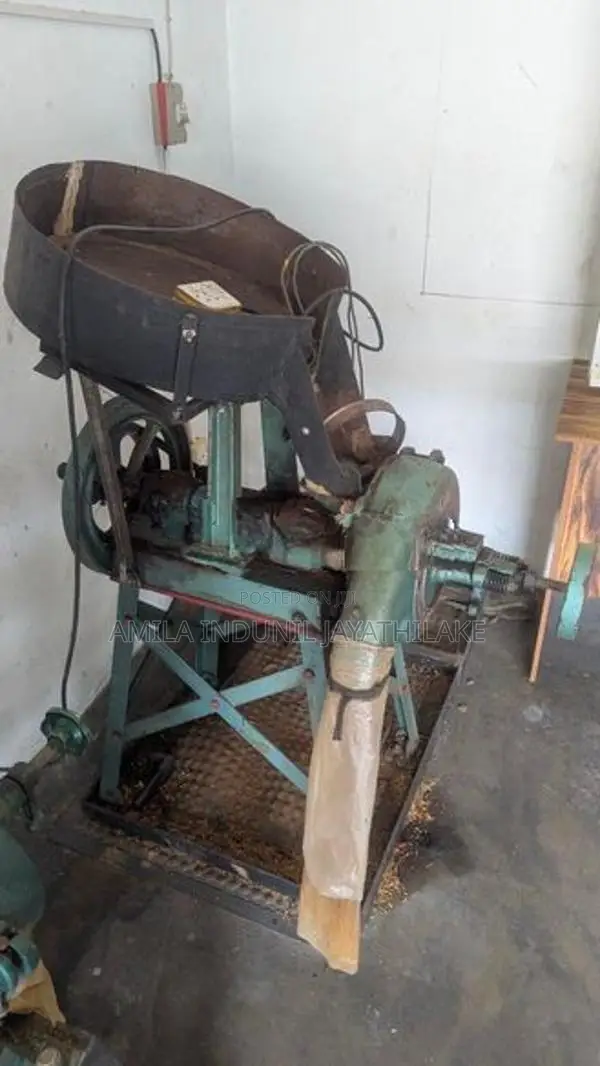 Chilli Grinding Mill Machine