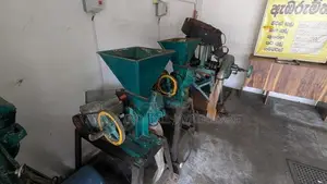 Chilli Grinding Mill Machine
