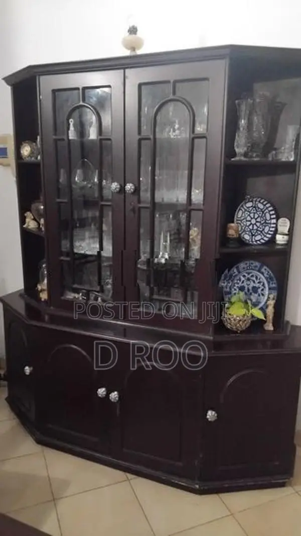 Display Cabinet