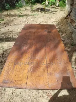 MUTHURAI WOODEN TABLE –