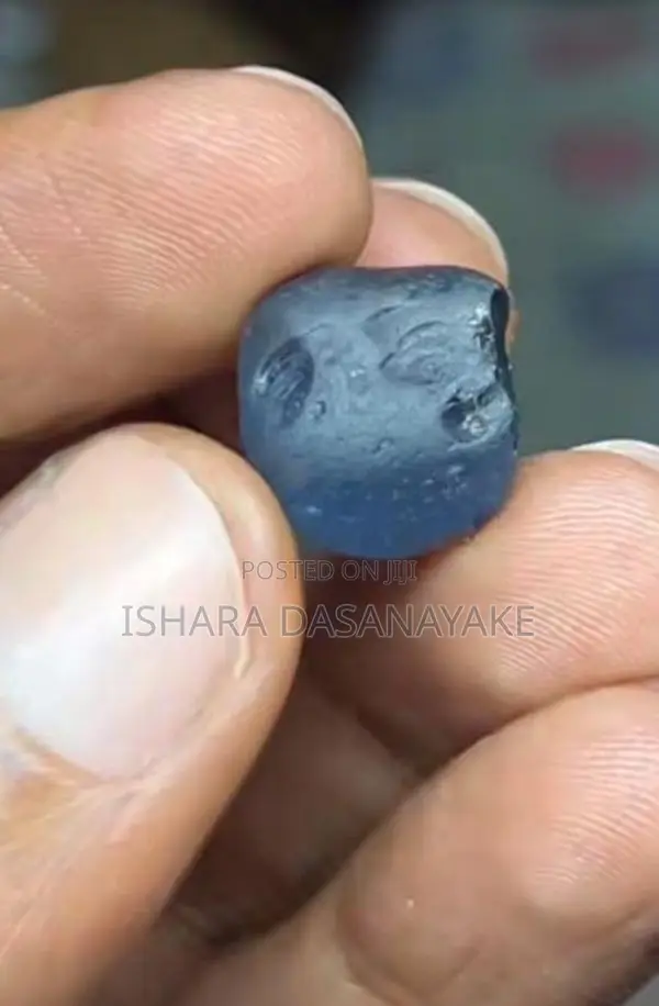 Natural Gem - Violet sapphire (Purplish blue )