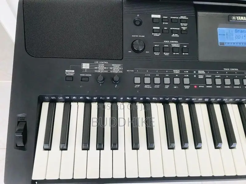 Yamaha PSR E 463 Keyboard