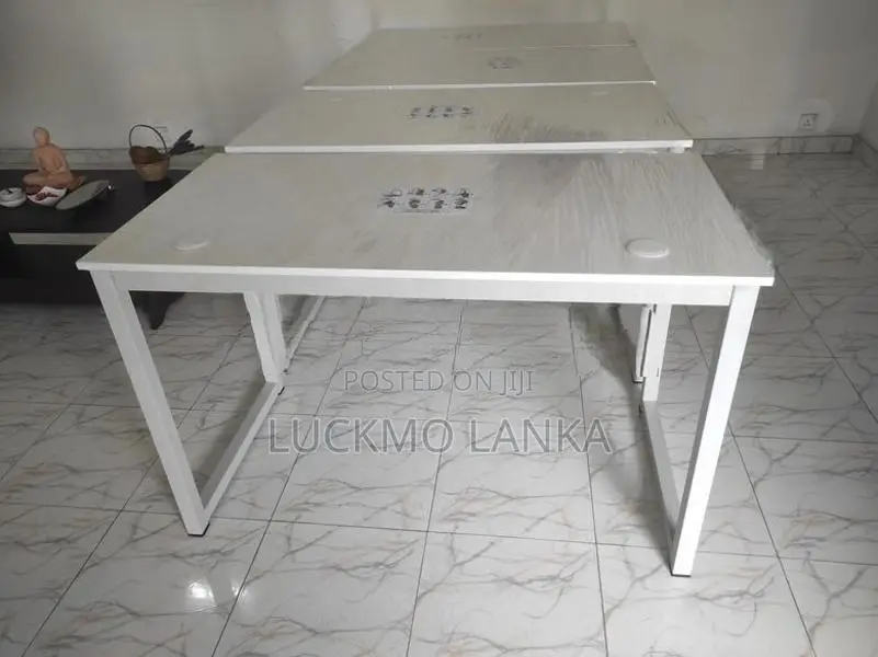 New 4x2 Size Computer Table (Ff5)