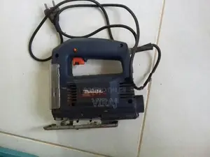 elecric saw