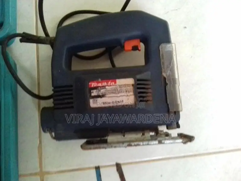 electric saw