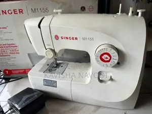 Singer Portable Sawing Machine (M1155)