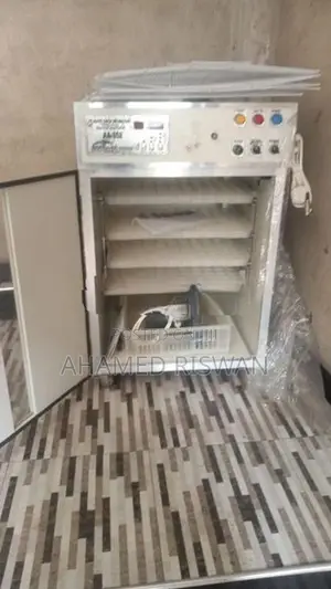 egg incubator